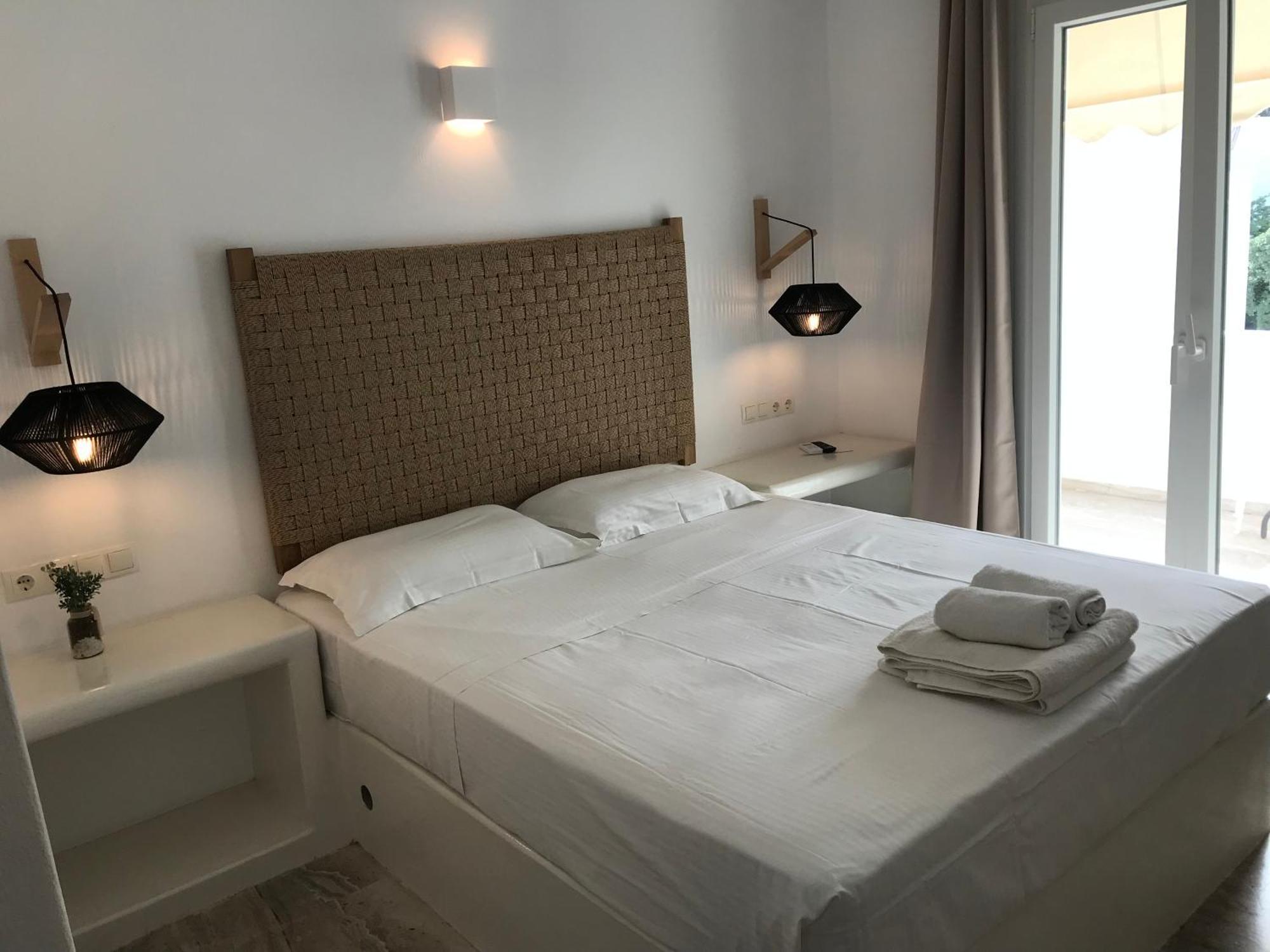 Vassiliki Rooms Páros 외부 사진